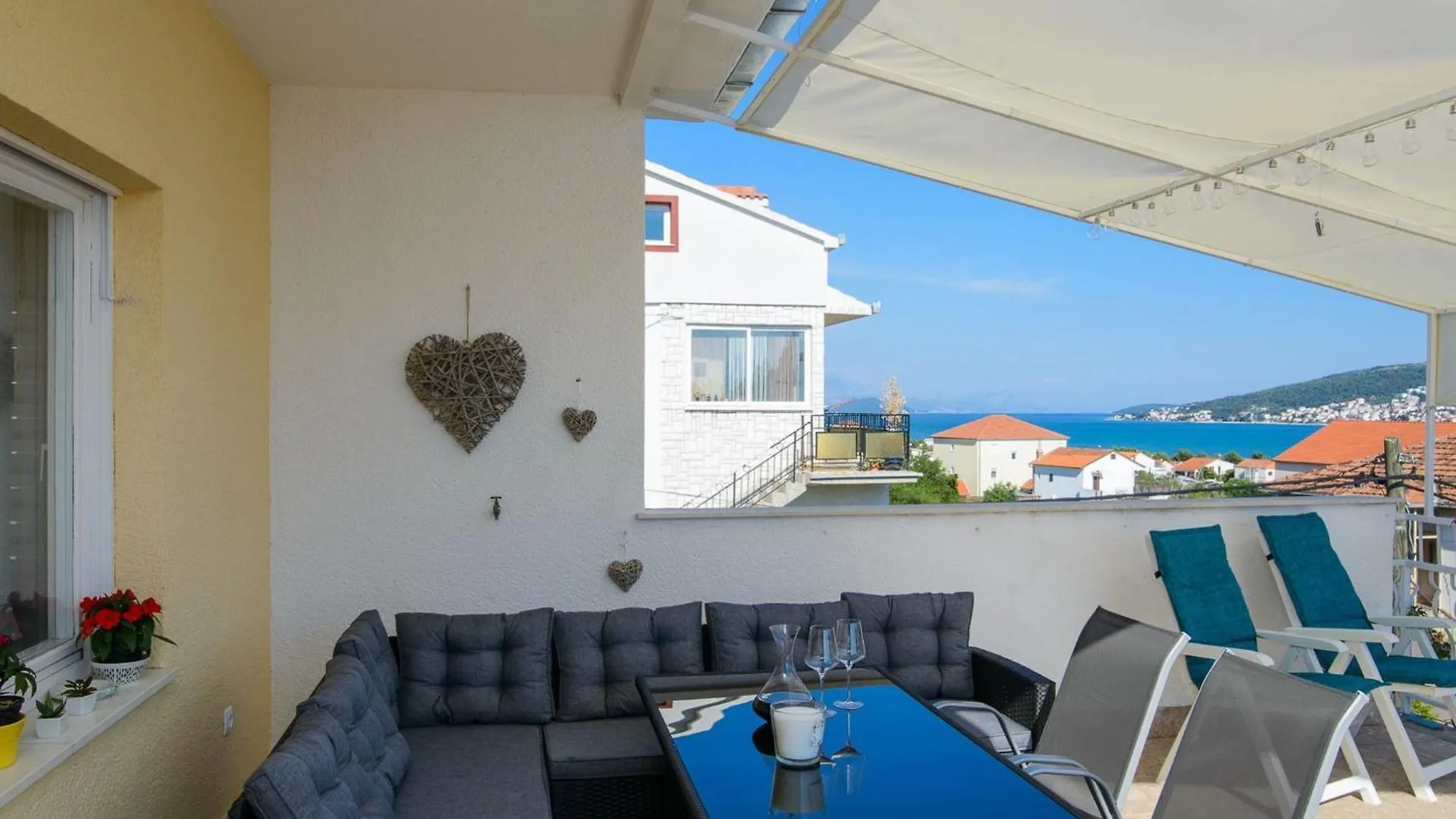 Modern Apartment Near Trogir Beach With Sea View Terrace And Lounge Area